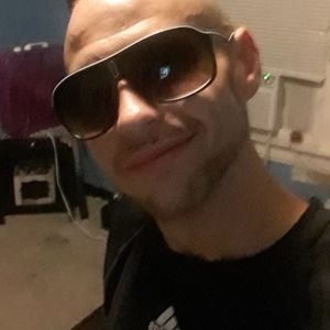 Meet your Posher, Damien